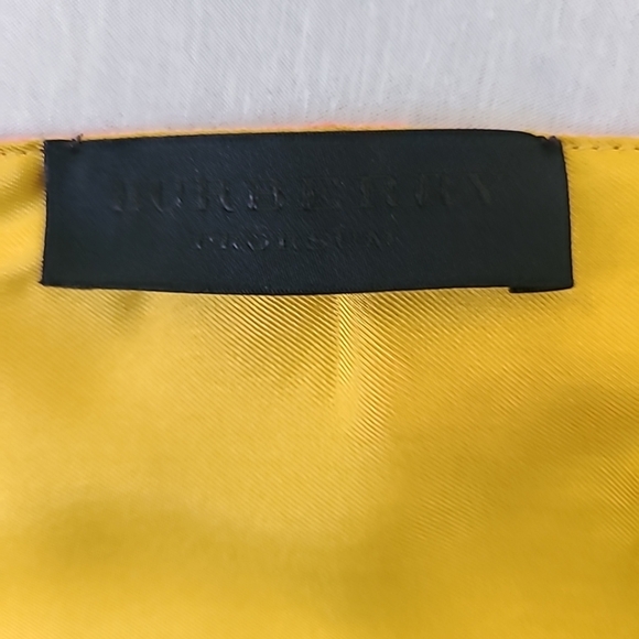 Vintage Burberry's Prorsum Equestrian Double Sided Scarf 39 long 8 wide - Picture 9 of 9